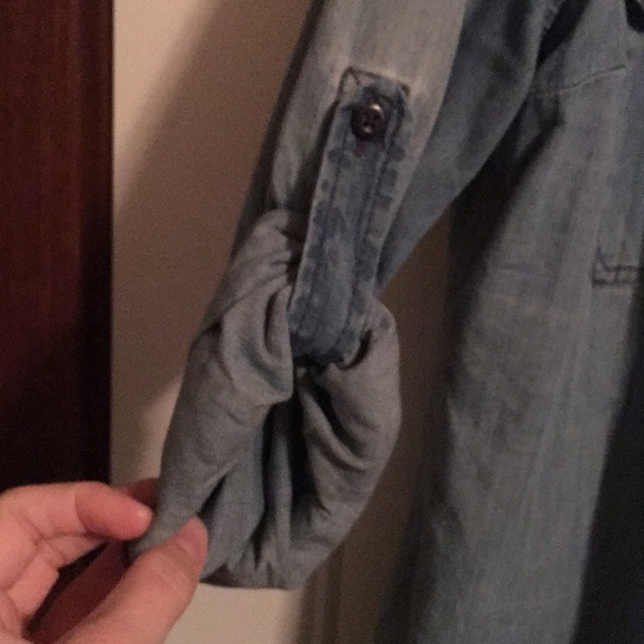 Light Jean colored express chambray - Picture 2 of 3